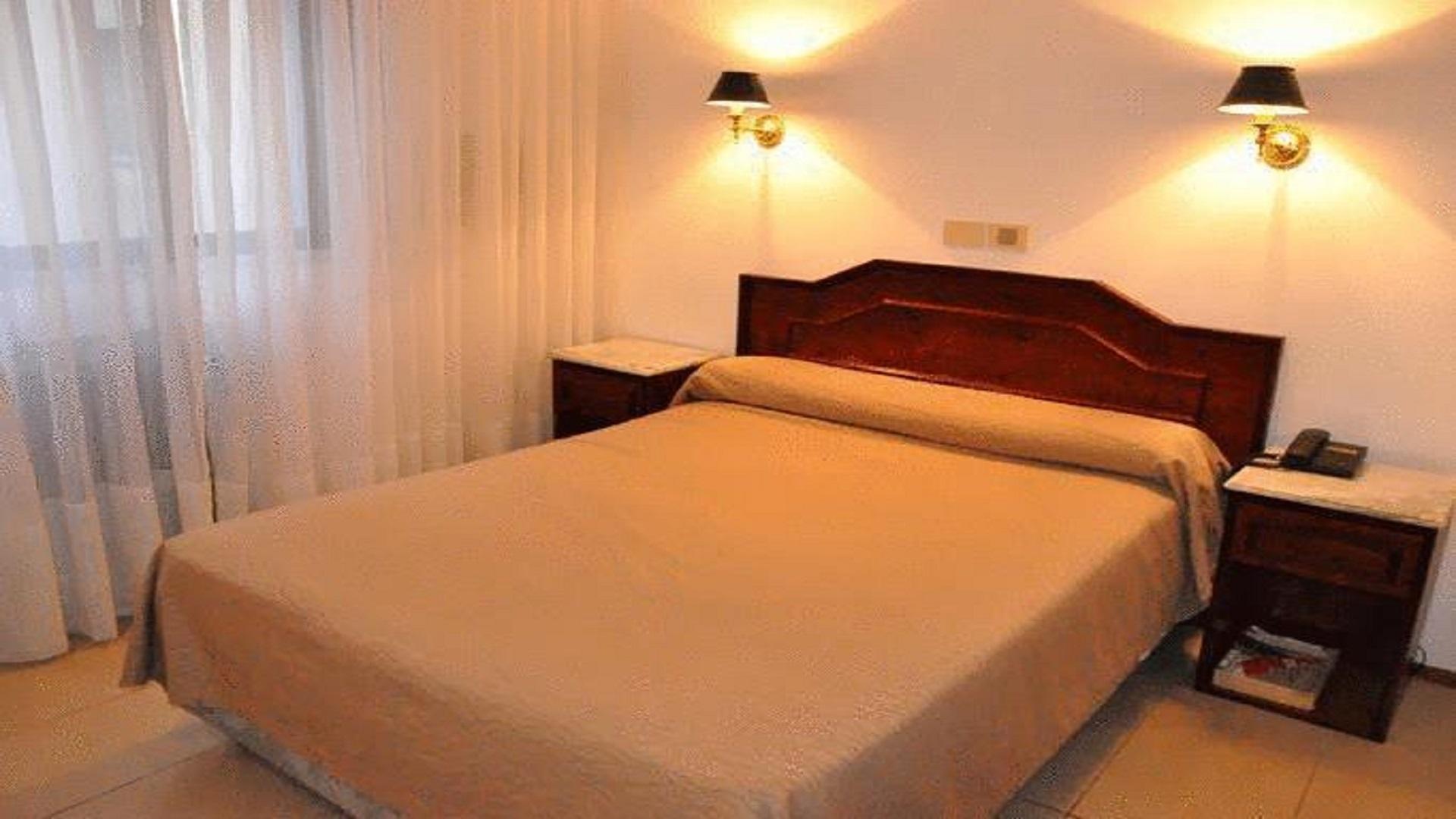 Tres Sargentos 2* Buenos Aires