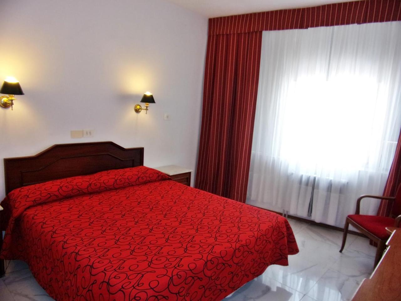 Tres Sargentos 2* Buenos Aires